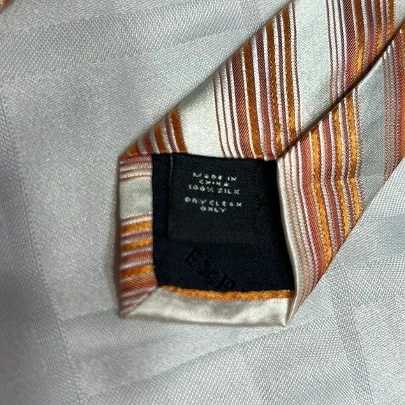 NWT Express 100 silk 58” tie . Diagonal stripes of white orange red . - Picture 5 of 7